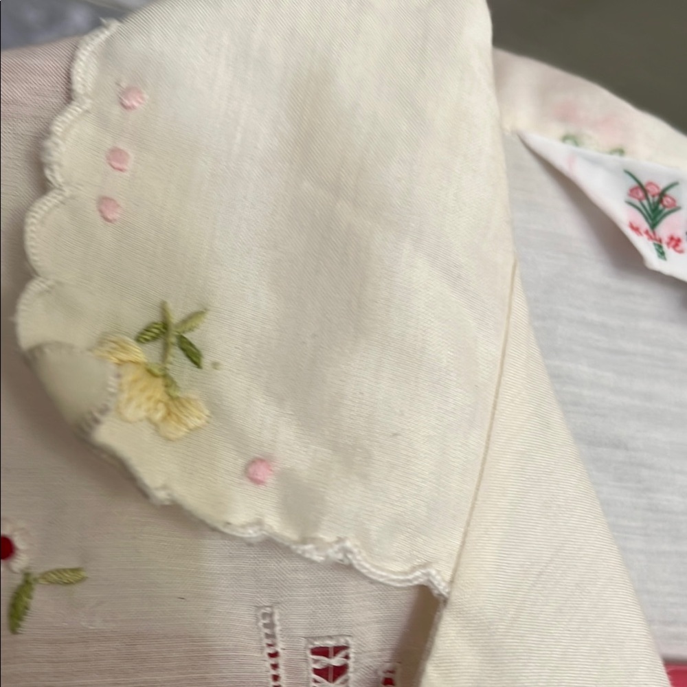 Daffodil Cream Blouse with Floral Embroidery - Picture 6 of 6